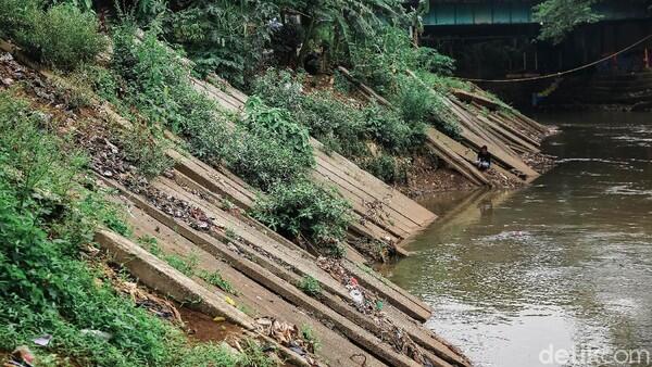 Normalisasi Ciliwung Mandek, Ini Buktinya!