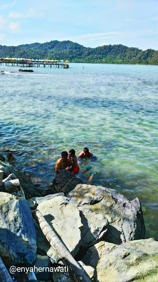 Menara Eiffel di Pantai Lhok Seudu, Aceh