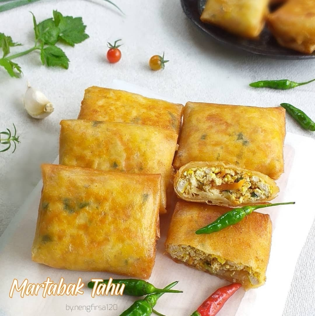 6 Varian Isi Martabak Telur Kekinian, Pecinta Kuliner Wajib Coba!