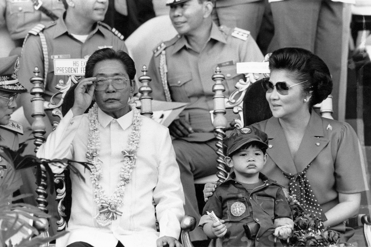 Revolusi EDSA, Revolusi Tak Berdarah Di Filipina