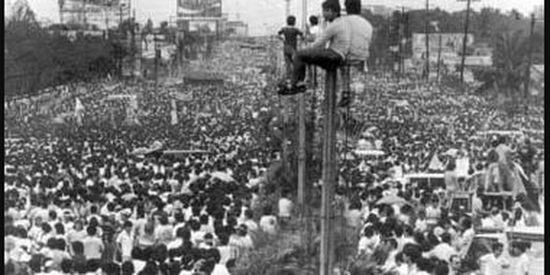 Revolusi EDSA, Revolusi Tak Berdarah Di Filipina