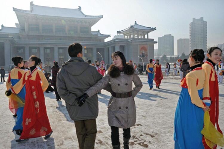 Miris! Budaya Kehidupan Asmara Korea Utara, Ada Yang Melacur Demi 1 Kg Beras Saja