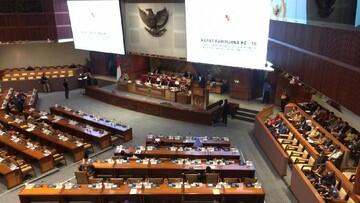 Wow! Gaji Besar Anggota DPR & Ditanggung Negara Seumur Hidup