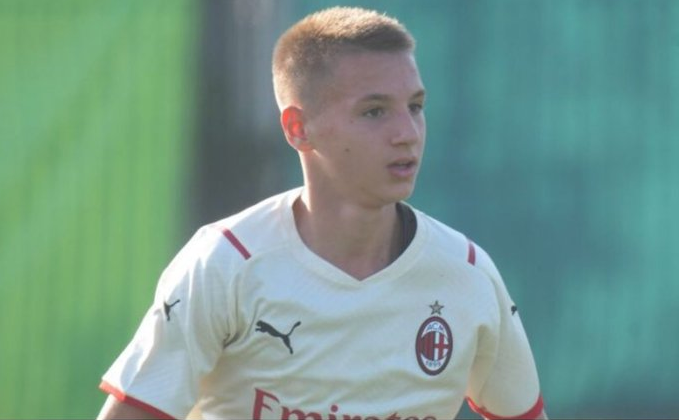 Keren Abis, Bocah 13 Tahun Ini Sudah Cetak Ratusan Gol di AC Milan