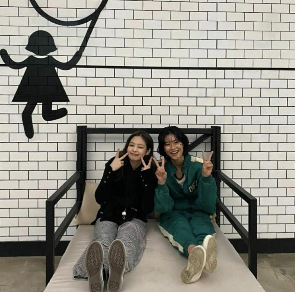 Model Jung Ho Yeon Ungkap Persahabatan dan Dukungan Jenny BLACKPINK Buat Squid Game