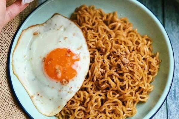 Mie Instan, Bisa Menjadi Pilihan Makanan untuk Malam Hari yang Dijamin Enak