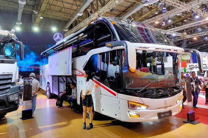 Tren Lampu DRL, Bukan Hanya Di Mobil, Di Bus Juga Ada!