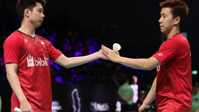 Analisa Sotoy : Kenapa Pemain Ganda Badminton Selalu Melakukan Tos-Tosan?