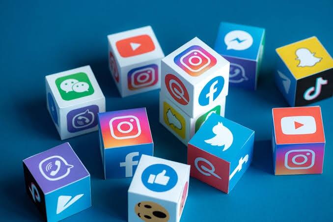 Kalau Anda Stres dan Gabut maka Pergilah ke Media Sosial untuk Hiburan