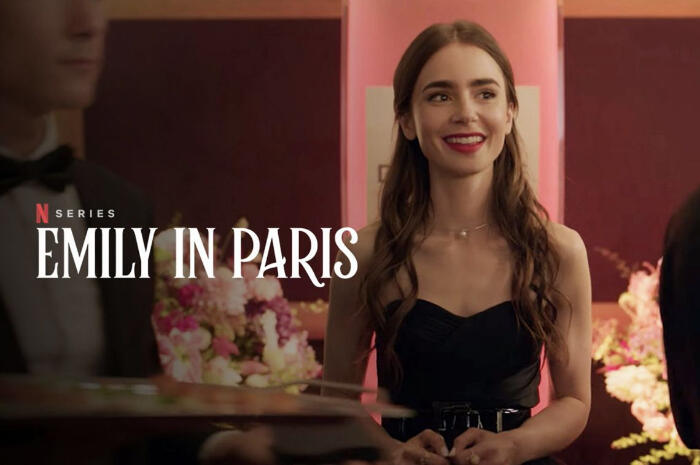 Karakternya di 'Emily in Paris' Kena Cibir, Lily Collins Beri Respons