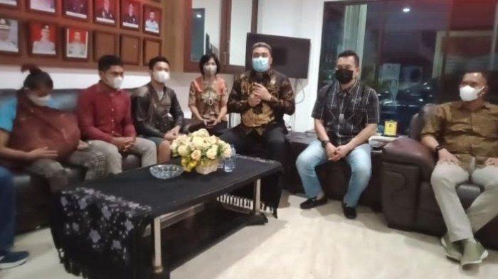 Pedagang yang Ditikam Sempat Jadi Tersangka, Polisi Damaikan Korban dengan Preman