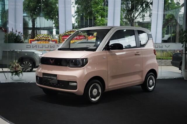 Wuling mini ev фото