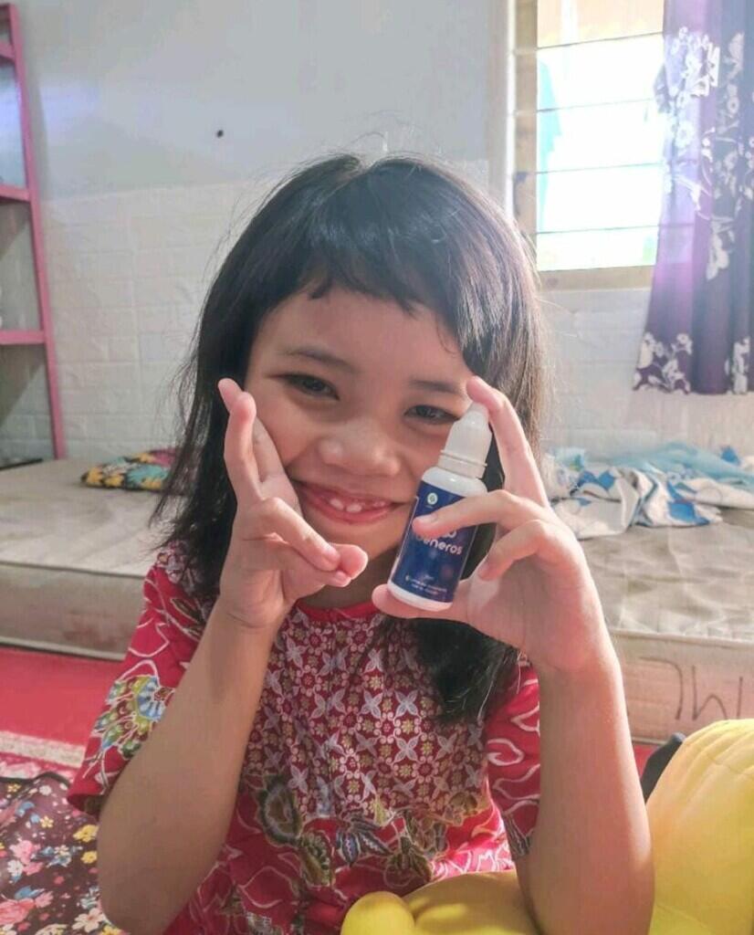 Aisyah ponakanku yang sembuh dari autisme , dengan ramuan herbal