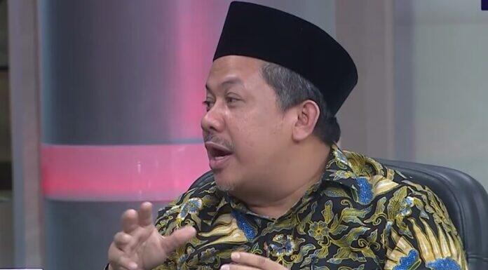 Sindir Fraksi Demokrat, Fahri Hamzah: Mereka Kebanyakan Jadi Penyalur Bansos Doang