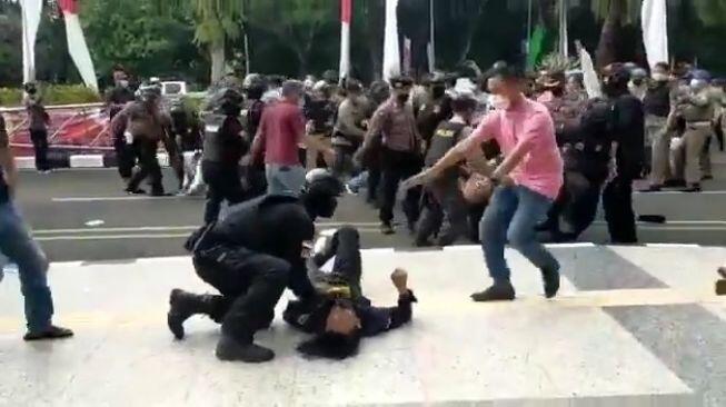 Sebuah Fakta yang Cukup Ironis tentang Kepolisan Indonesia!