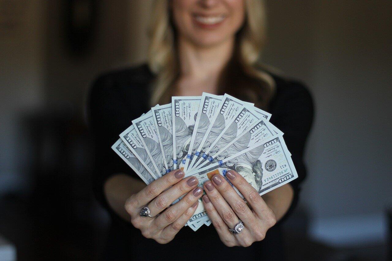 Apakah uang memberi anda kebahagiaan