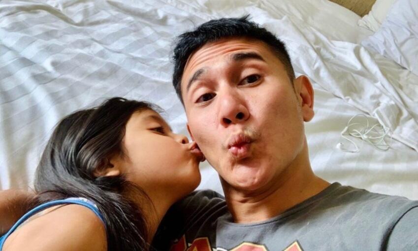 Selamat Hari Ayah, Ini Hot Daddy Tanah Air yang Seksi Abis!