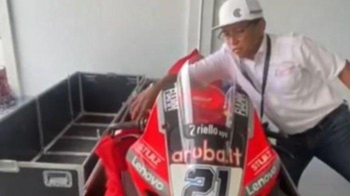 Unboxing Motor Ducati di Mandalika , Menpora: Seharusnya Itu Tidak Boleh Terjadi