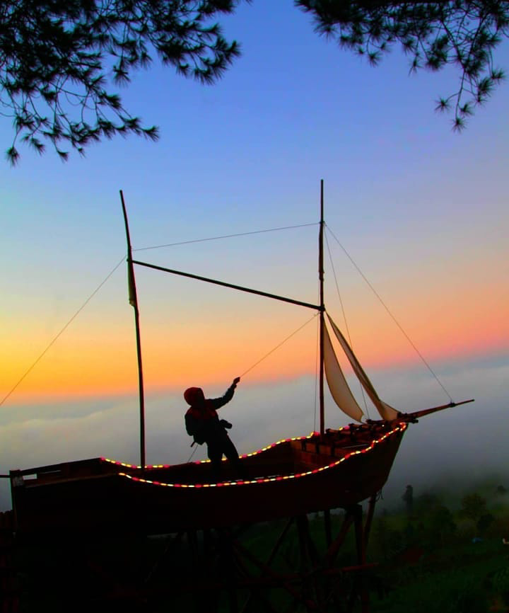 Pesona Bukit Kanaga Cikijing yang Membuat Hati Adem Sekali