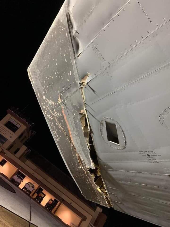 Menabrak Pagar di Barksdale Airbase, Sayap B-52H Stratofortress Mengalami Kerusakan