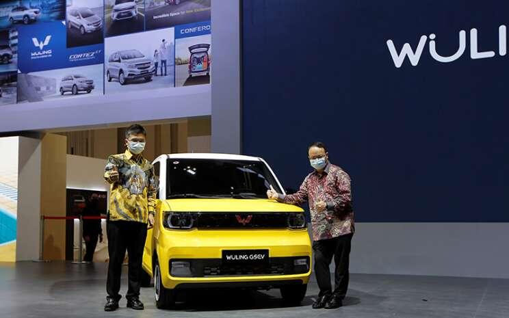 Menaksir Harga Miring Mobil Listrik Produksi Wuling