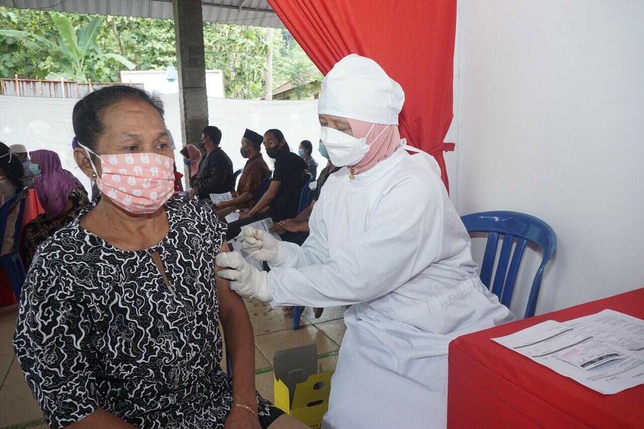Pemkab Semarang & Djarum Foundation Targetkan 60 Ribu Warga Vaksinasi Dosis Kedua