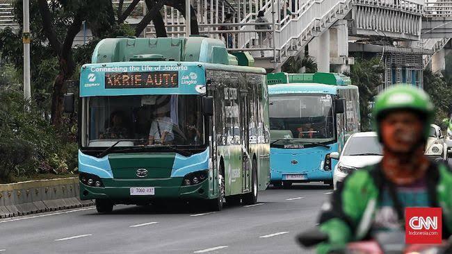 Bea Masuk Bus CBU Utuh Jauh Lebih Murah Dari Sasis Bus, Kok Gitu Sih? 