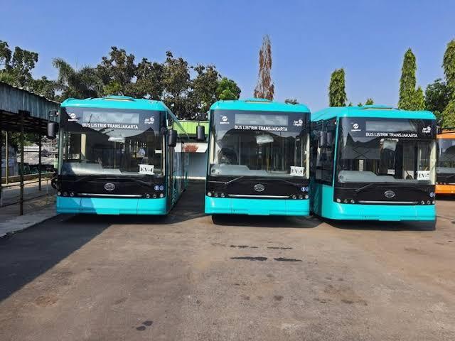 Bea Masuk Bus CBU Utuh Jauh Lebih Murah Dari Sasis Bus, Kok Gitu Sih? 