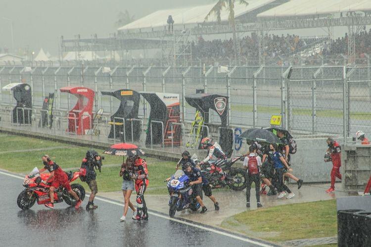 WSBK 2021 Terlalu Dipaksakan Digelar Di Mandalika! Hujan Membuka Mata Kita