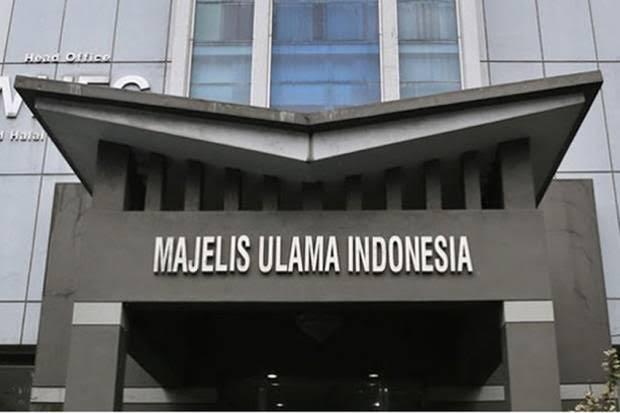 Menyingkapi Narasi Pembubaran MUI Dalam Cerita Sederhana Versi Ane.