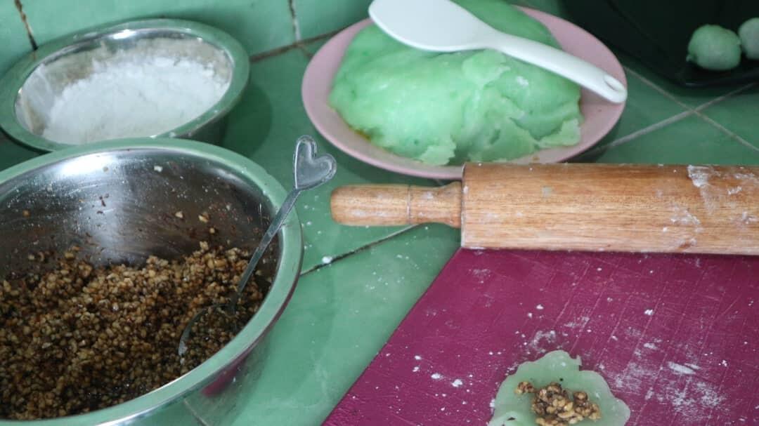 Resep Mochi Pandan Isi Kacang Tanah