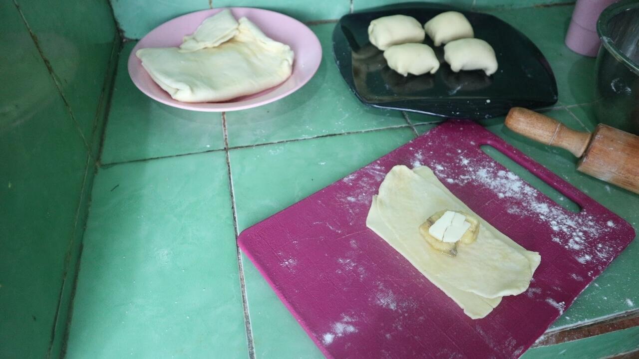 Resep Pisang Bolen Keju Rasa Kartika Sari