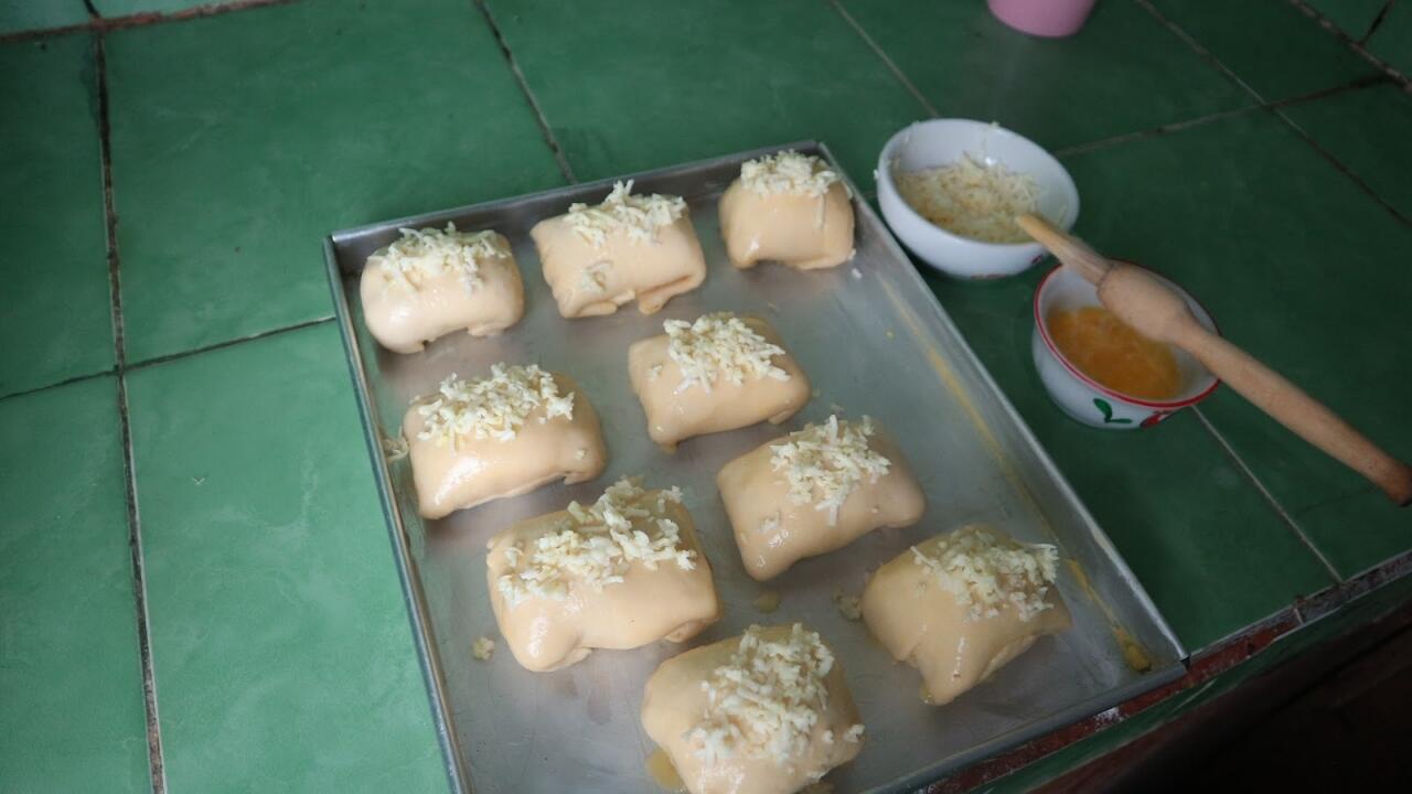 Resep Pisang Bolen Keju Rasa Kartika Sari