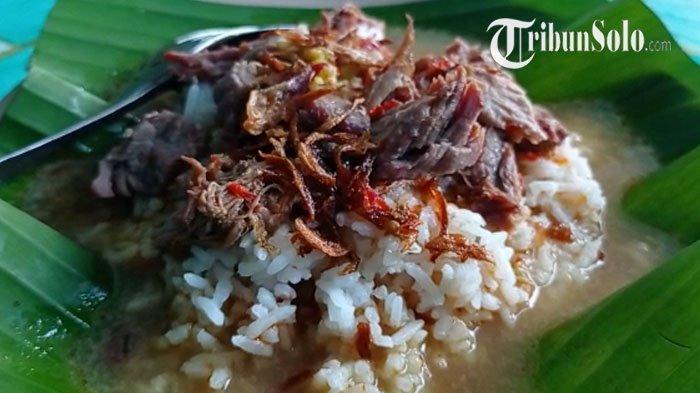 Nasi Gandul Mbak War Wonogiri : Tak Pelit Daging Sapi, Harga Cuma Rp 14 Ribu