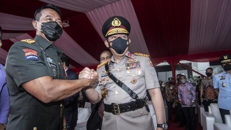 Janggal Telegram Hadi dan Baju Kebal Hukum Prajurit TNI