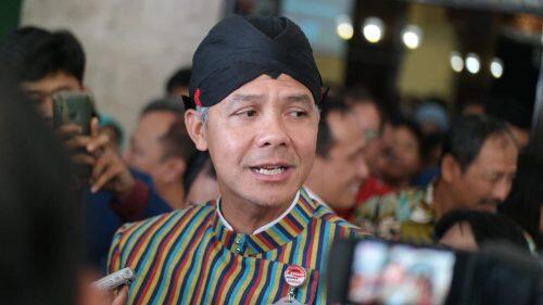 Meniti Zaman Dengan Udeng dan Tanjak