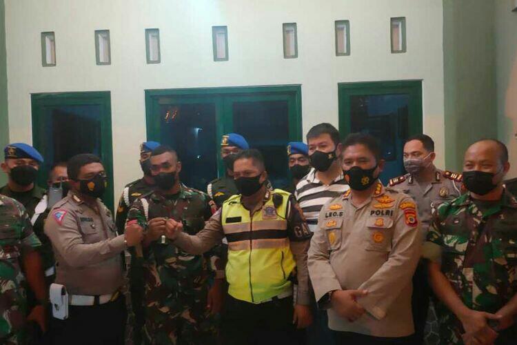 Salah Paham Dijalan, Seorang Anggota TNI BAKU HANTAM Dengan 2 Polisi Di Ambon!