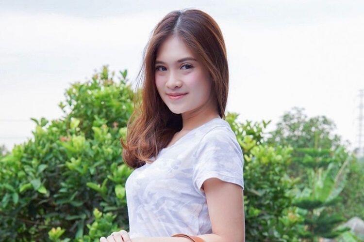 Kasian, 5 Artis Ini Rumah Tangganya Gagal Bahagia karena Perselingkuhan Suami!