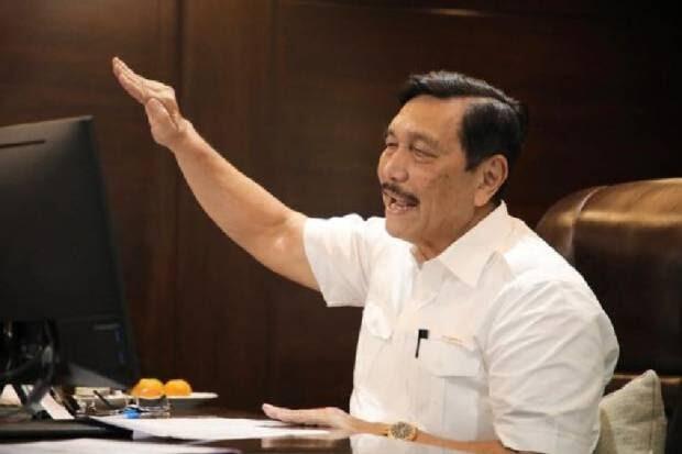 PPKM Level 3 Saat Libur Nataru, Menko Luhut: Pilih Aman atau Sakit?