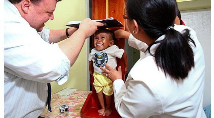 10 ORANG PALING KECIL DI DUNIA