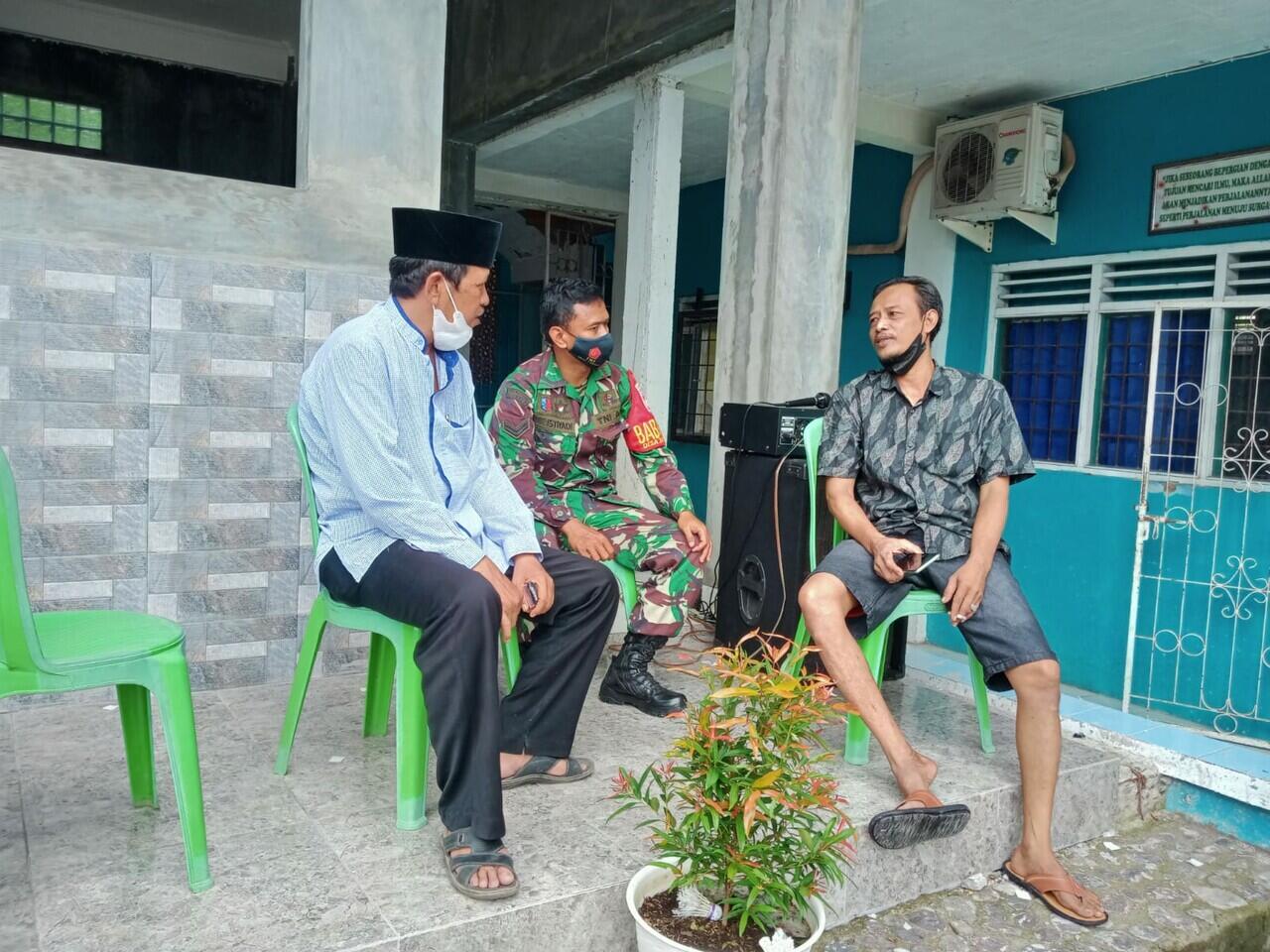 Babinsa Brumbung Ajak Masyarakat Ikut Vaksin di Ponpes Ibrohimiyyah