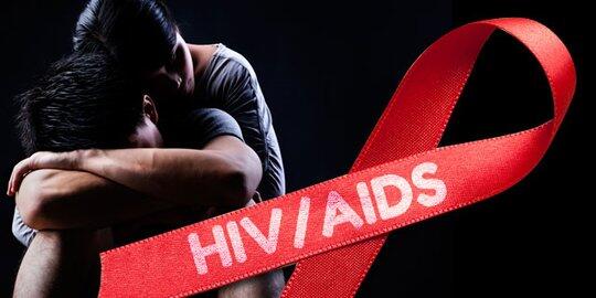 Pita Merah Untuk Memperingati Hari AIDS Sedunia