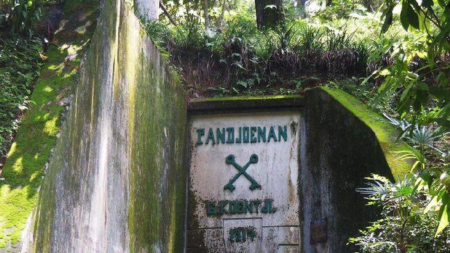 Main main yuk ke gunung kunci kabupaten sumedang