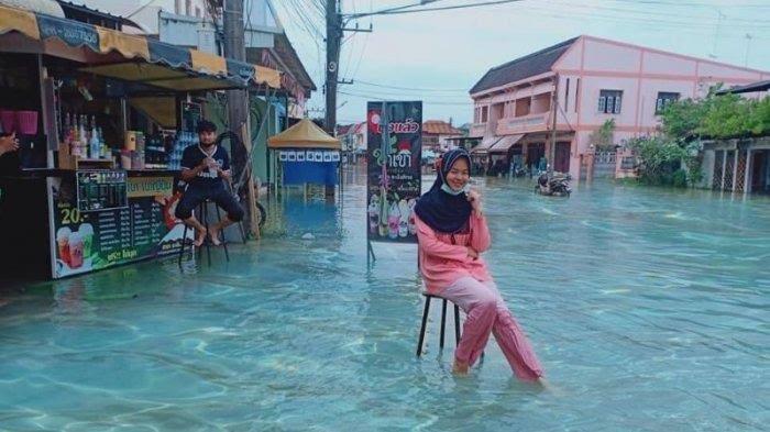 Banjir Kok Airnya Bening?