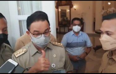 Anies Hanya Senyum dan Angkat Jempol Saat Ditanya soal Reuni 212