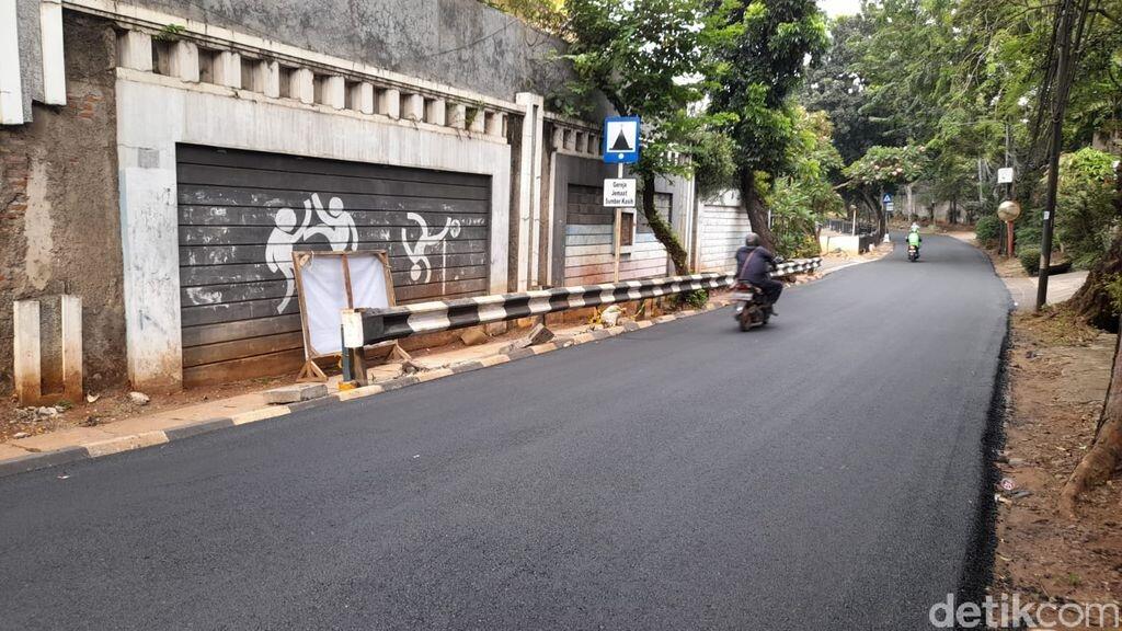 Mana Lubang Air Sumur Resapan Lebak Bulus Usai Diaspal?