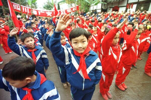 Buku Pelajaran Sekolah China Cerminkan Kebangkitan Pengkultusan Xi Jinping