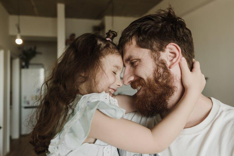 7 Hal Yang Harus Ayah Lakukan Untuk Anak Perempuan