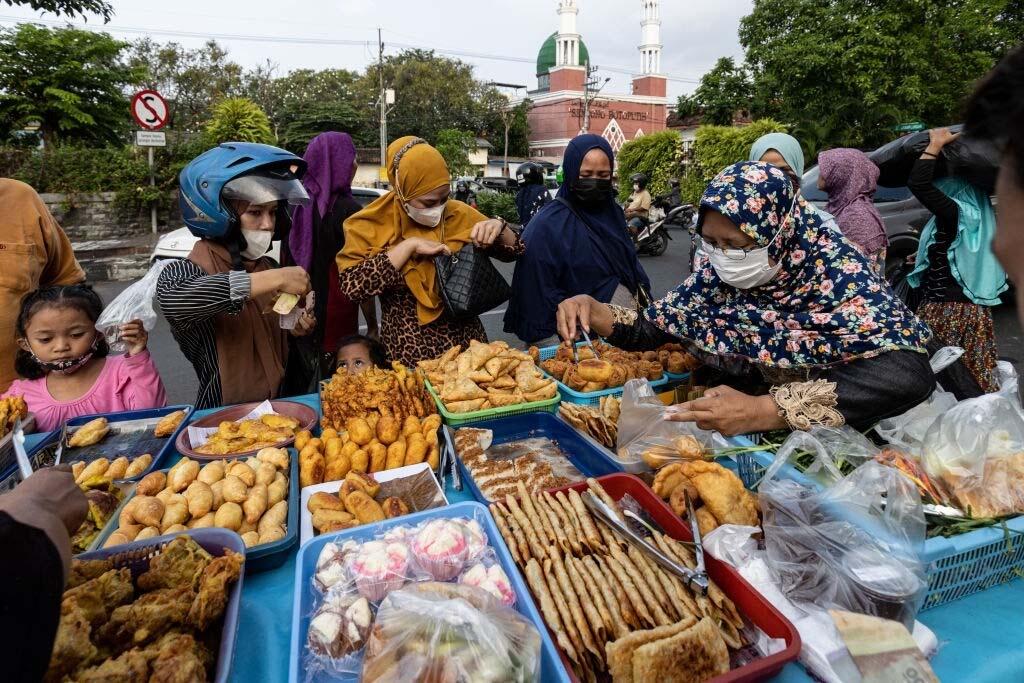 Usaha Jajanan Pasar Masih Menjadi Peluang Menghasilkan Cuan