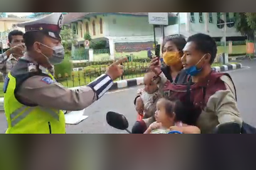 Polisi Marahi, Ancam, dan Paksa Ibu Muda Korban Pemerkosaan 4 Pria Berdamai